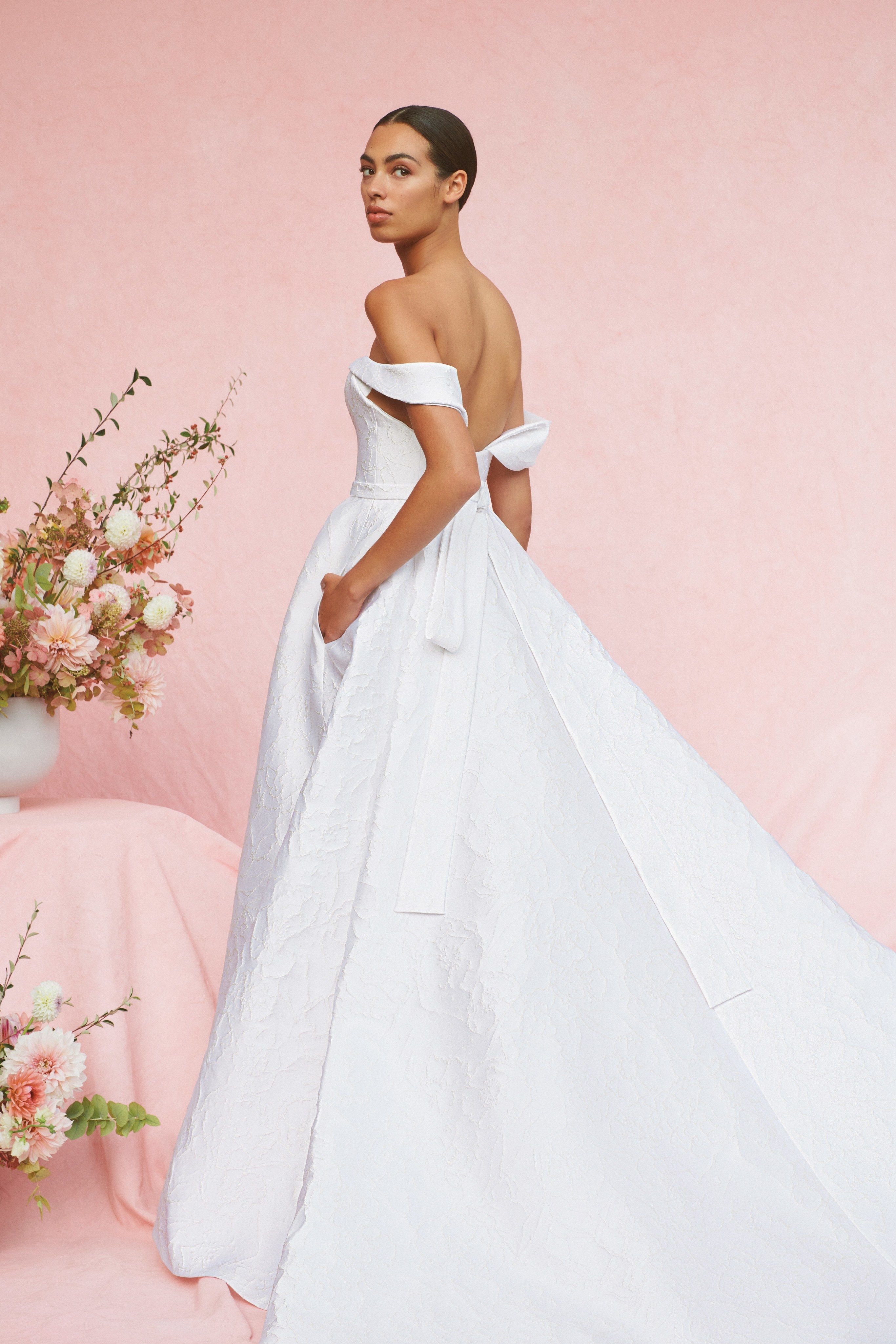 Best Wedding Dresses Fall 2020 Top Autumn Bridal Runway Looks