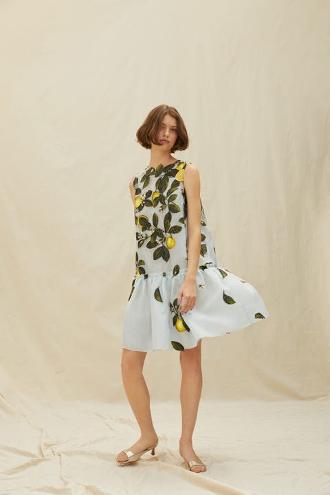 moschino resort 21 lemon dress meghan markle moschino resort 21 lemon dress meghan markle