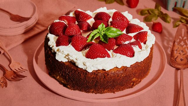 starberry basil cake