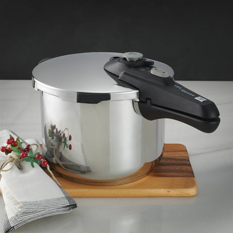 Lid, Mixer, Small appliance, Pressure cooker, Kitchen appliance, Cookware and bakeware, Home appliance, Rice cooker, Ice cream maker, Slow cooker, 
