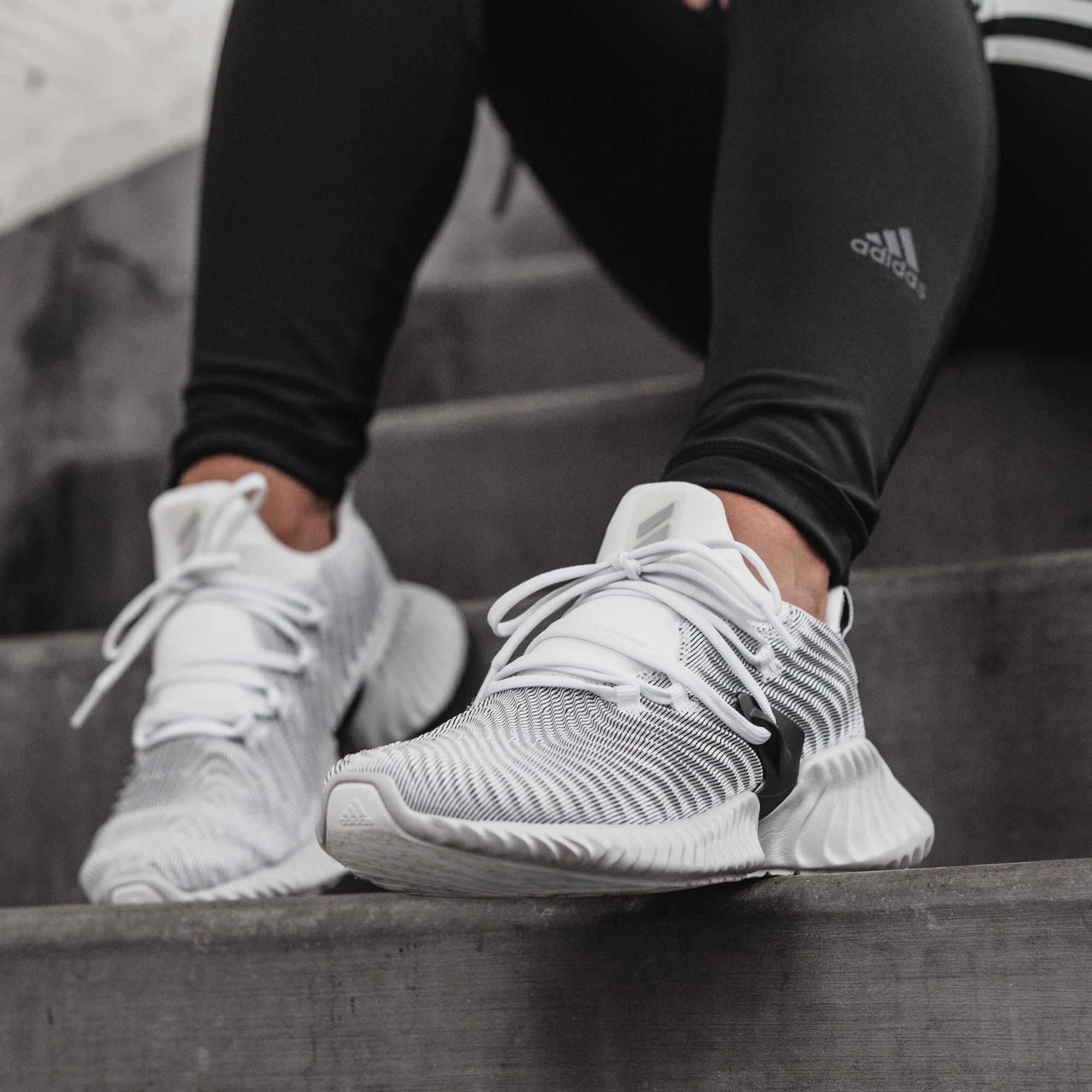 adidas alphabounce instinct cloud white