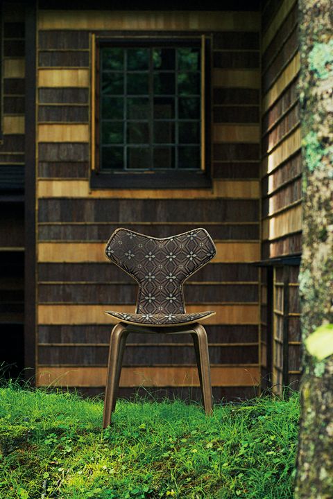 Wood, Green, Chair, Furniture, Grass family, Brick, Brickwork, 