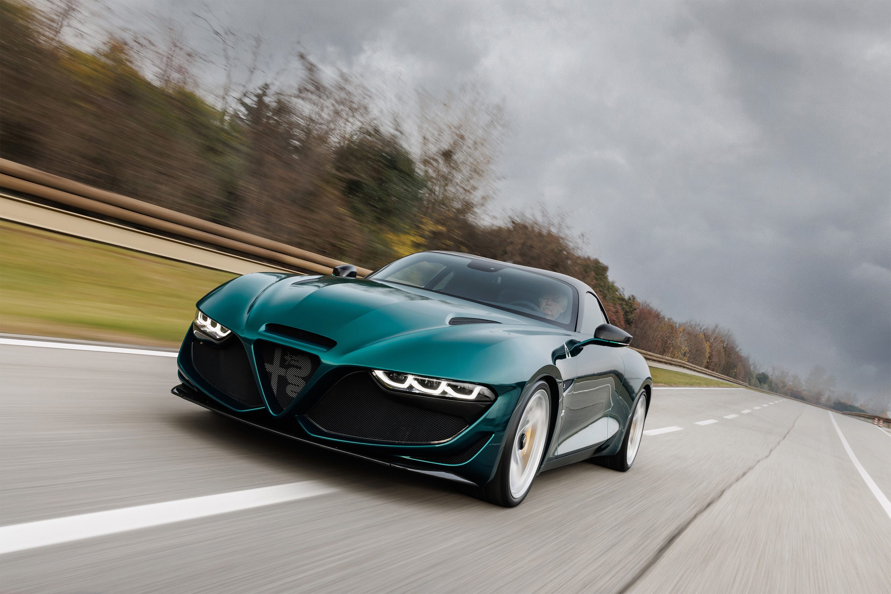 The Alfa Romeo Giulia SWB Zagato Is a One-Off Retro Coupe With 533 HP and a Stick