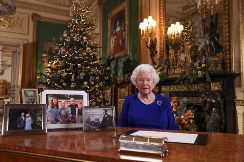エリザベス女王の恒例クリスマスメッセージ 王室がプレビューを公開 ハーパーズ バザー Harper S Bazaar 公式
