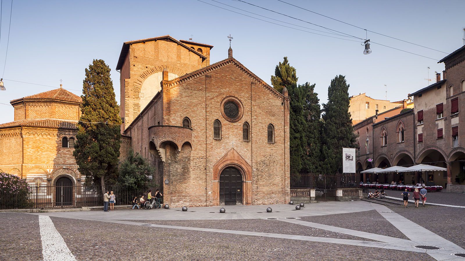 Il quartiere Santo Stefano a bologna | Elle Decor