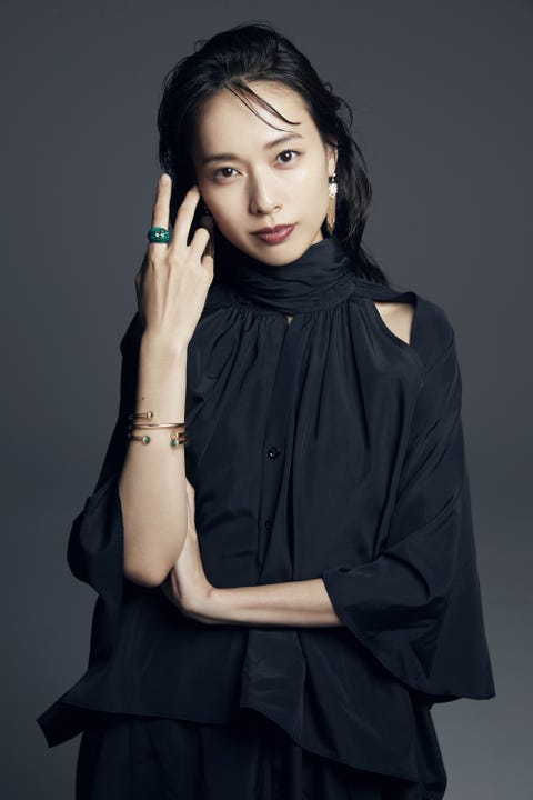 ピアジェは 美しき人とともに 戸田恵梨香 そのまばゆく研ぎ澄まされた感性 ハーパーズ バザー Harper S Bazaar 公式 ピアジェは 美しき人とともに 戸田恵梨香 そのまばゆく研ぎ澄まされた感性 ハーパーズ バザー Harper S Bazaar 公式