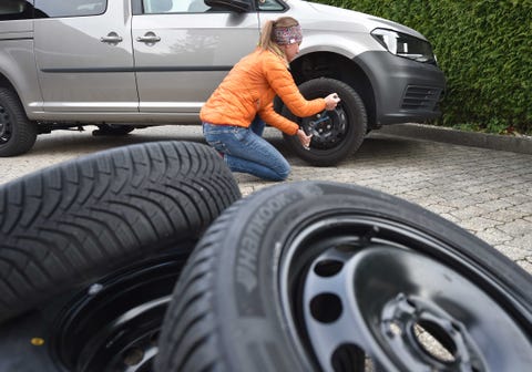 エキスパートに聞く タイヤローテーション 位置交換 の頻度とポイント