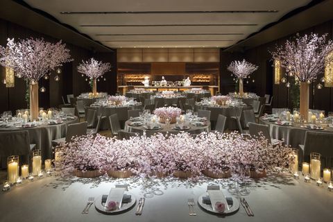 グランドハイアット東京のピンクの会場装花