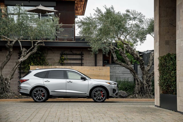 2022 Acura MDX and MDX Type S Make for Stylish Performance and Fun