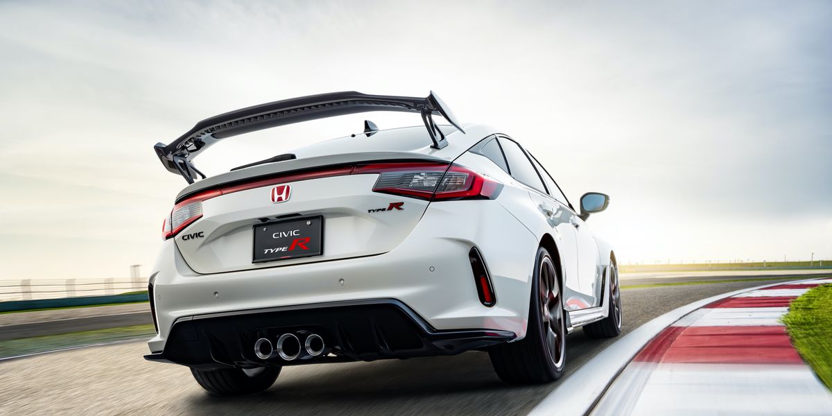 2023 Honda Civic Type R’s Carbon Spoiler Option Saves Two Pounds