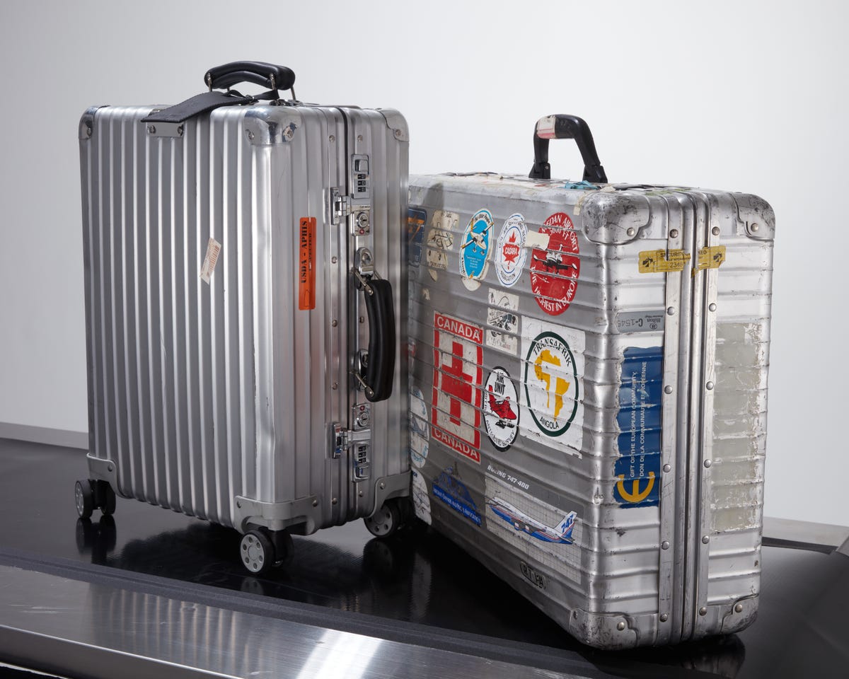 rimowa-titanium-luggate - The Glam Pad