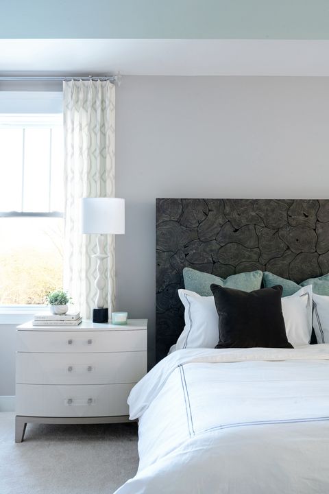 lynne lawson and laura outland bedroom
