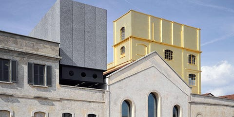 Dieci Fondazioni che aiutano la moda e l'arte Dieci Fondazioni che aiutano la moda e l'arte