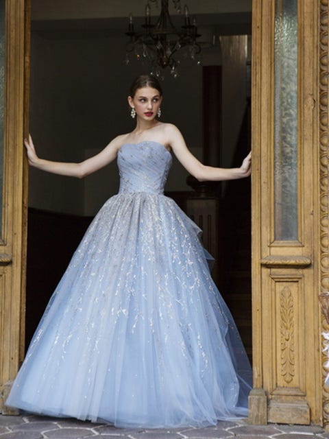 ブルーのお色直しドレスで凛とした花嫁に Elle Mariage エル マリアージュ ブルーのお色直しドレスで凛とした花嫁に Elle Mariage エル マリアージュ