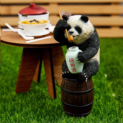 日本知名動物造型家 朝隈俊男 推出animal Life買醉人生公仔 熊貓 巴哥犬陪你解悶喝一波