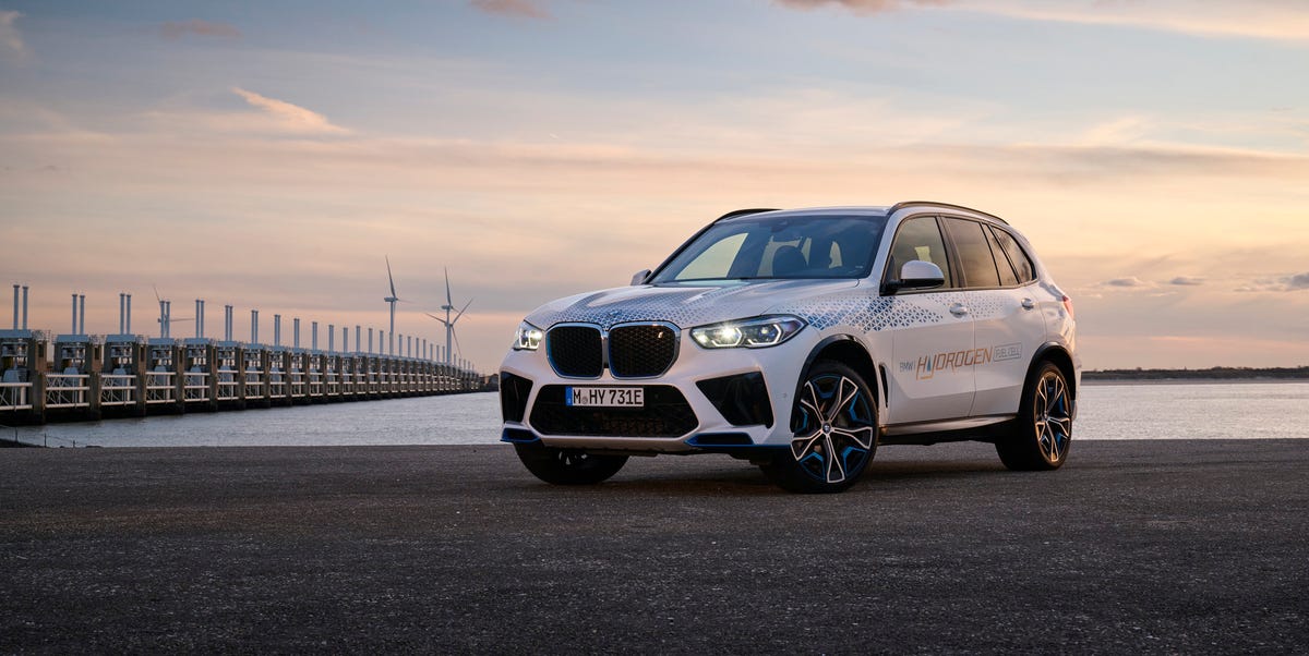 View Photos of the 2023 BMW iX5 Hydrogen Prototype