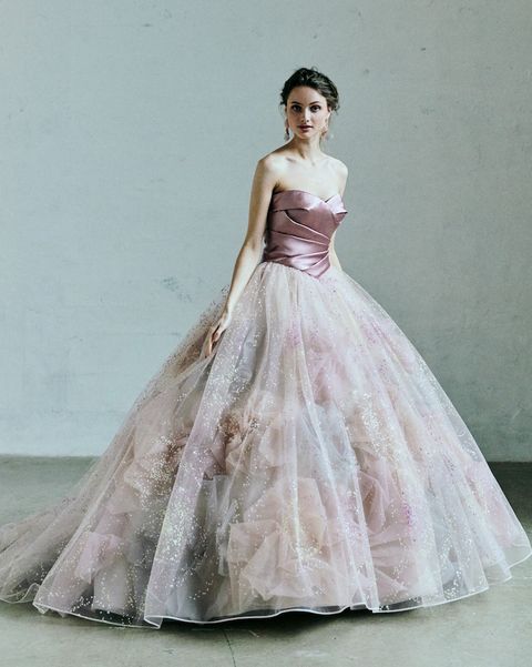 ユミカツラのローズピンクのドレス