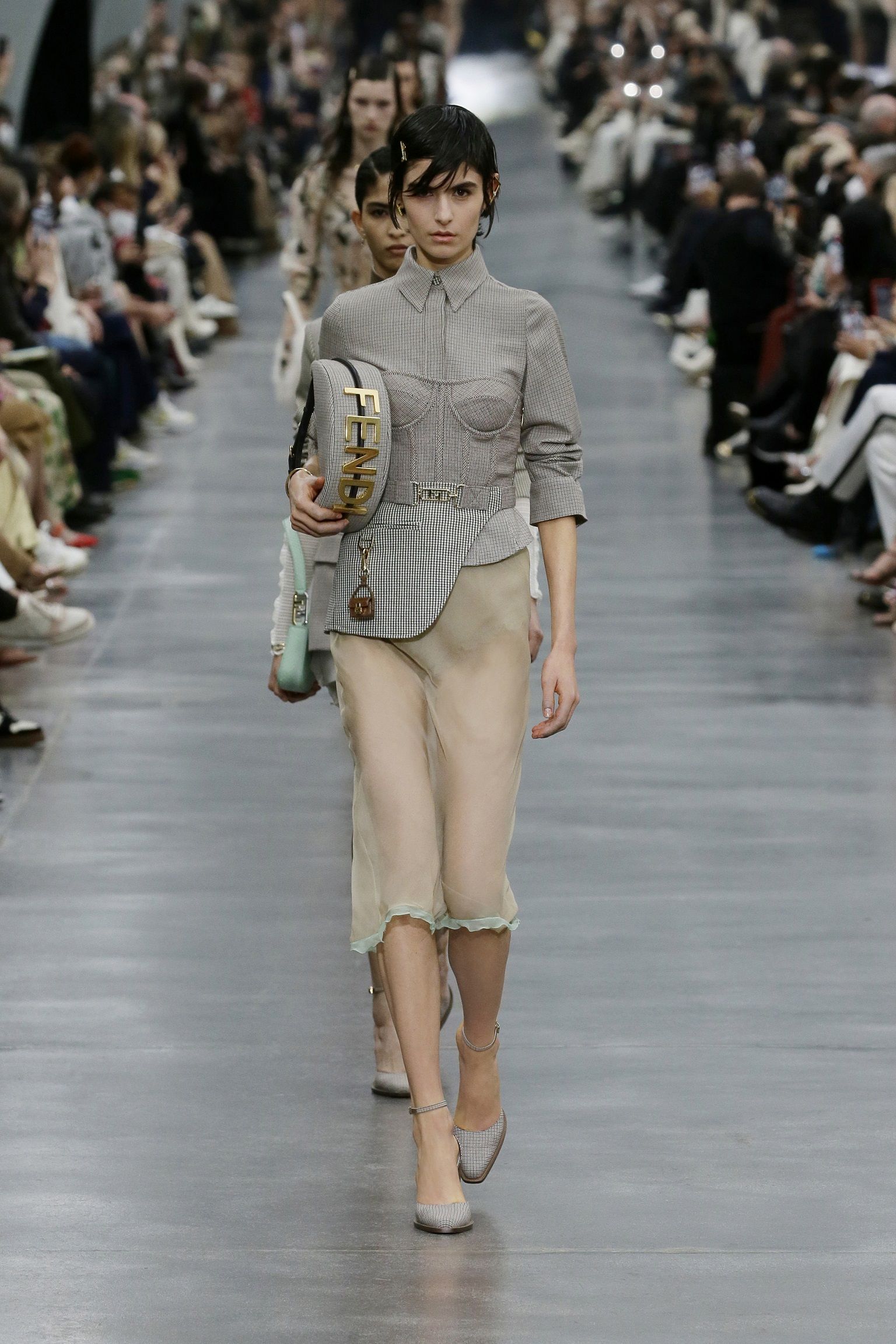 2021.2022 /FENDI /aw /トップス 未使用に近い interadi.com