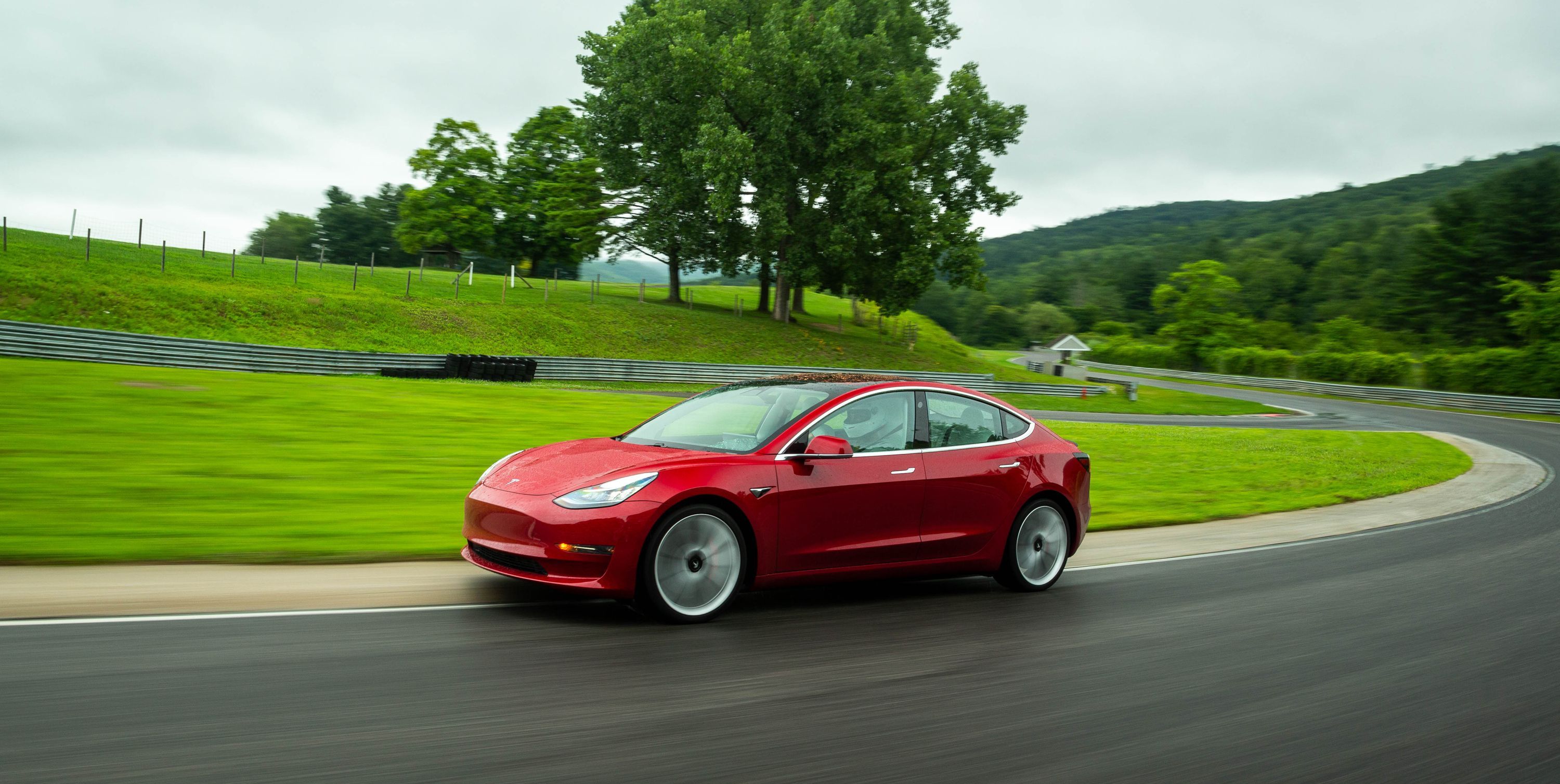 Elon Musk Says Tesla Is Working On a Car 