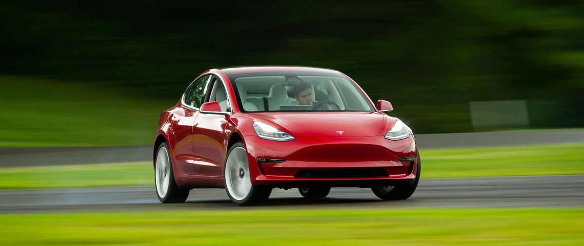 Tesla Model 3 Performance: Test