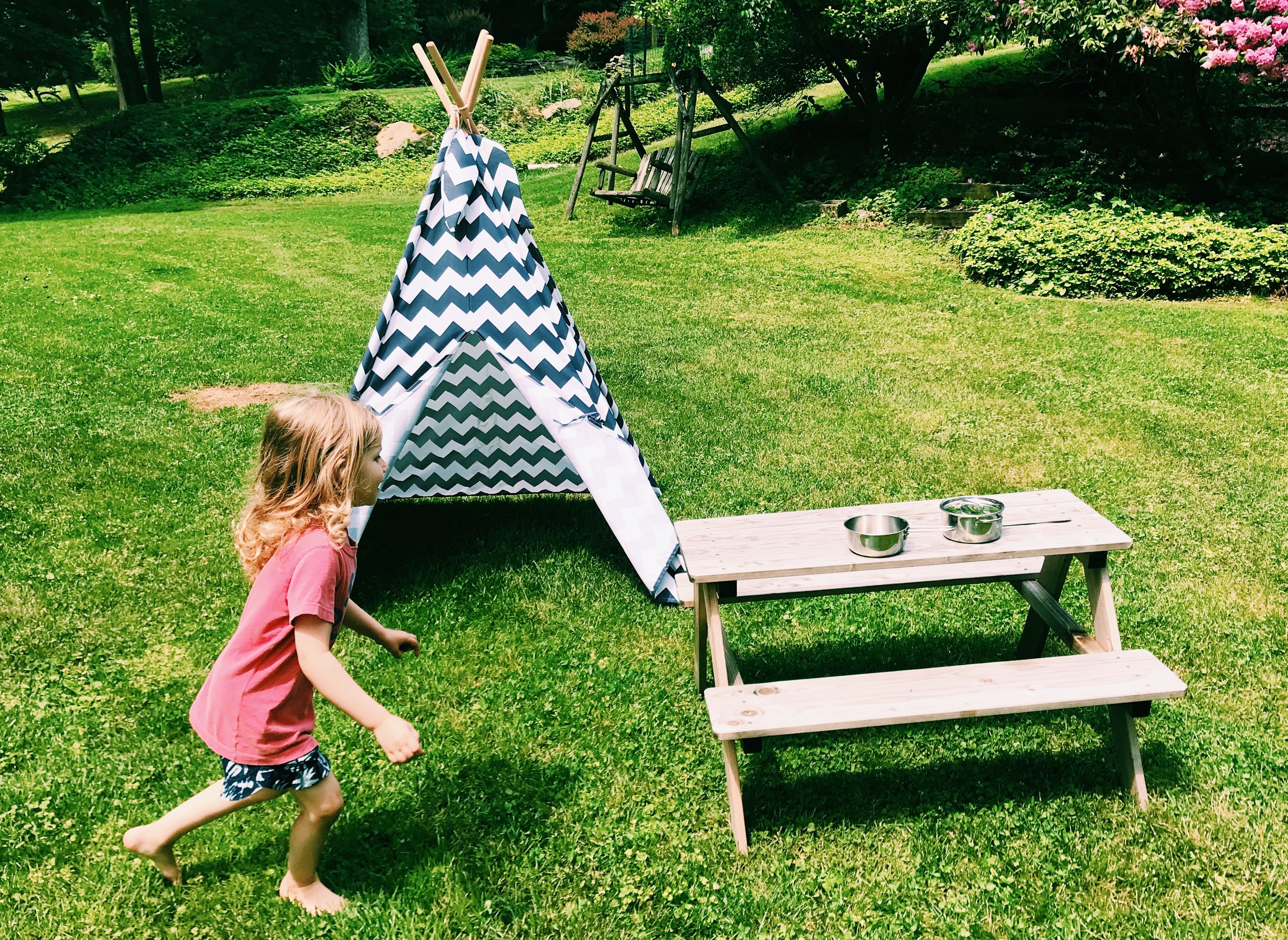 outdoor teepee playhouse