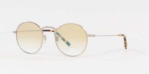 アイウェアのプロが厳選 マスクと相性抜群のおしゃれ サングラス ガイド ハーパーズ バザー Harper S Bazaar 公式 アイウェアのプロが厳選 マスクと相性抜群のおしゃれ サングラス ガイド ハーパーズ バザー Harper S Bazaar 公式