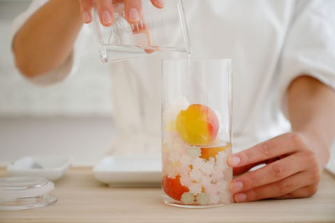 京都連載 伝統の 梅仕事 を気軽に体験 あの梅酒メーカーの初ショップ Elle Gourmet エル グルメ 京都連載 伝統の 梅仕事 を気軽に体験 あの梅酒メーカーの初ショップ Elle Gourmet エル グルメ