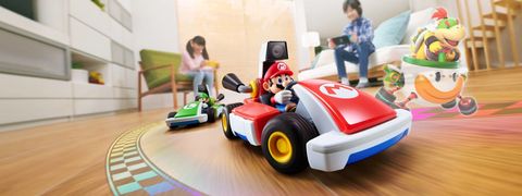 「超級瑪利歐兄弟」今年屆滿35週年，任天堂最新推出switch ar模式實體賽車遊戲《mario kart live home circuit》，透過switch就可以遙控實體卡丁車玩具，將居家空間化作賽車道！