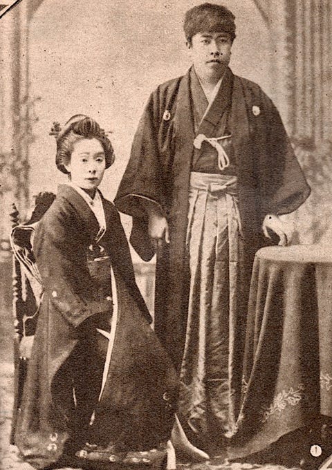 振袖について 不易流行 ゆりあときもの Vol 6 マドモアゼル ユリアの着物物語 振袖について 不易流行 ゆりあときもの Vol 6 マドモアゼル ユリアの着物物語