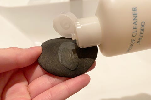 保存版 クッションファンデの使い方を徹底攻略 塗り方 パフの洗い方 コツを全てマスター 保存版 クッションファンデの使い方を徹底攻略 塗り方 パフの洗い方 コツを全てマスター