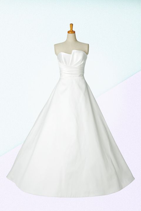 名古屋のドレスショップ「ソフィア」取り扱いの、胸元のデザインが特徴的な「スザン・ネヴィル」のドレス