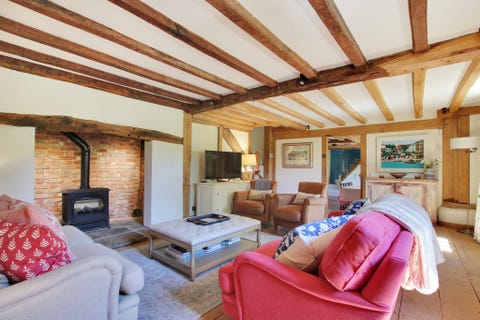 Thatched Cottage With River Views For Sale In Tonbridge