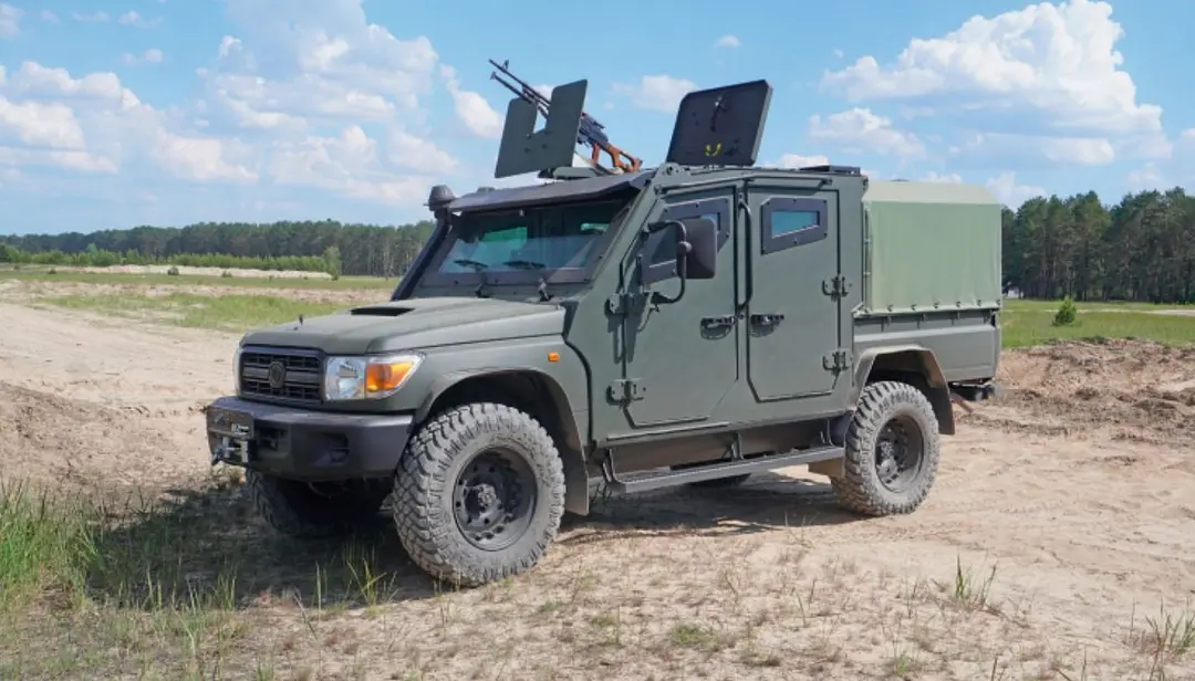 Armored Toyota Land Cruisers Are Now Bound for Ukraine's Battlefields