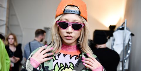 Jeremy Scott Spring 2018 - Backstage Pictures featuring 