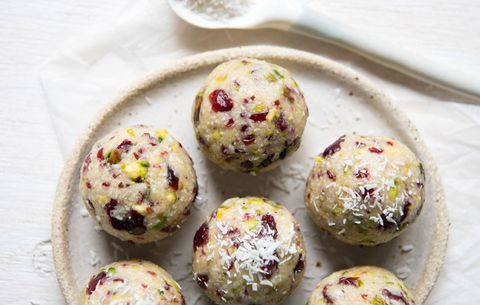 cranberry and pistachio bliss balls