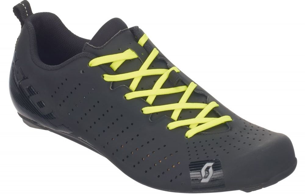 laced cycling shoes