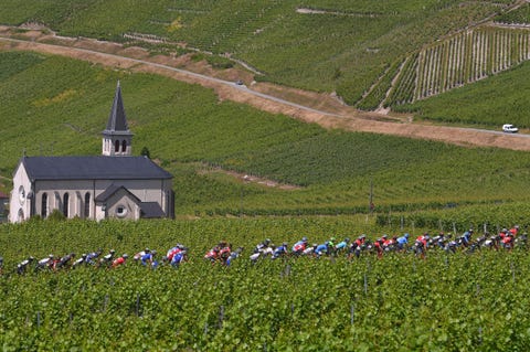 The 10 Toughest Climbs of the 2017 Tour de France
