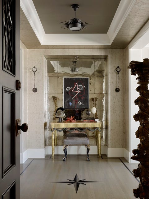 24 Wallpapered Foyers For A Gorgeous Home Entrance