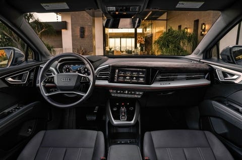 2022 أودي Q4 50 e-tron SUV 2022 أودي Q4 50 إترون ووتر