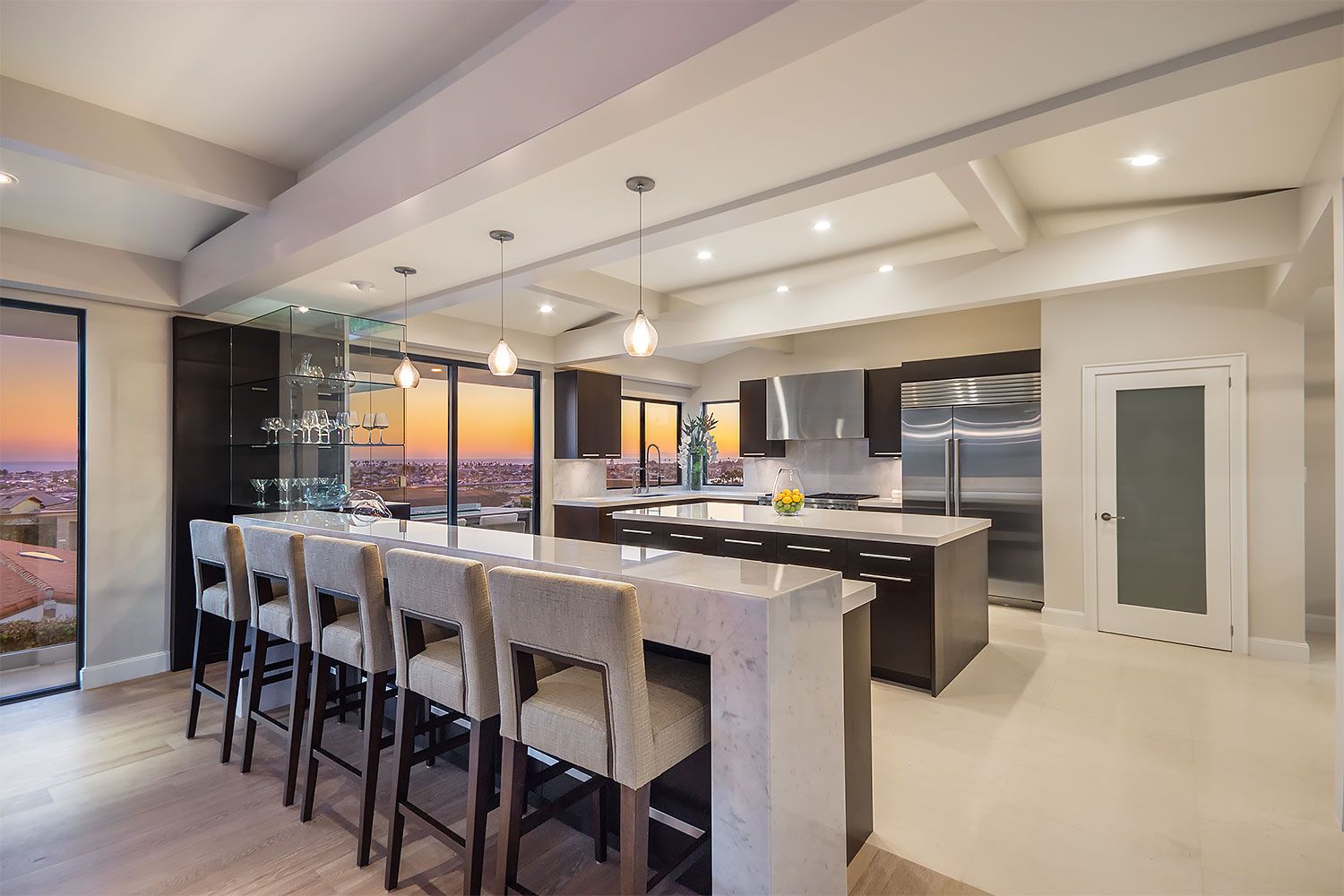 20 Polished Kitchens With Striking Black Kitchen Islands Dark