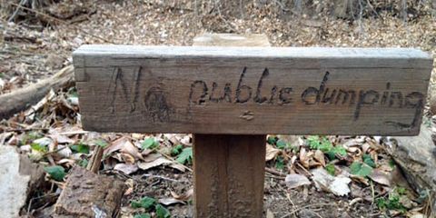 no public dumping sign