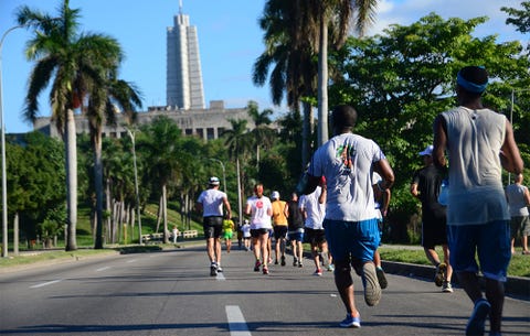 What It\'s Like to Run at the Havana Marathon in Cuba | Runner\'s World What It\'s Like to Run at the Havana Marathon in Cuba | Runner\'s World