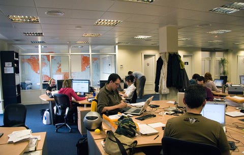 7 Ways Runners Can Keep In Shape At The Office Runner S World