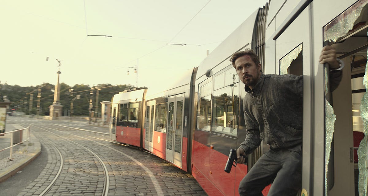 ‘The invisible agent’: First images (finally) of the film by Ryan Gosling, Chris Evans and Ana de Armas
