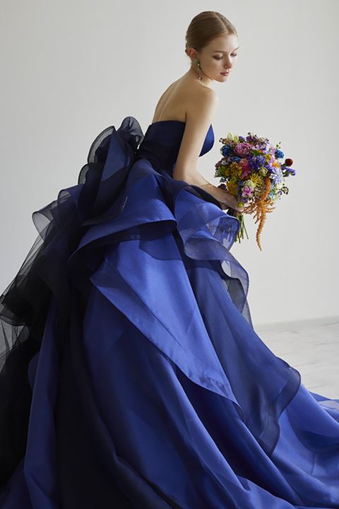 レフェ クチュール（les fées couture）のヴィヴィッドカラーのドレス