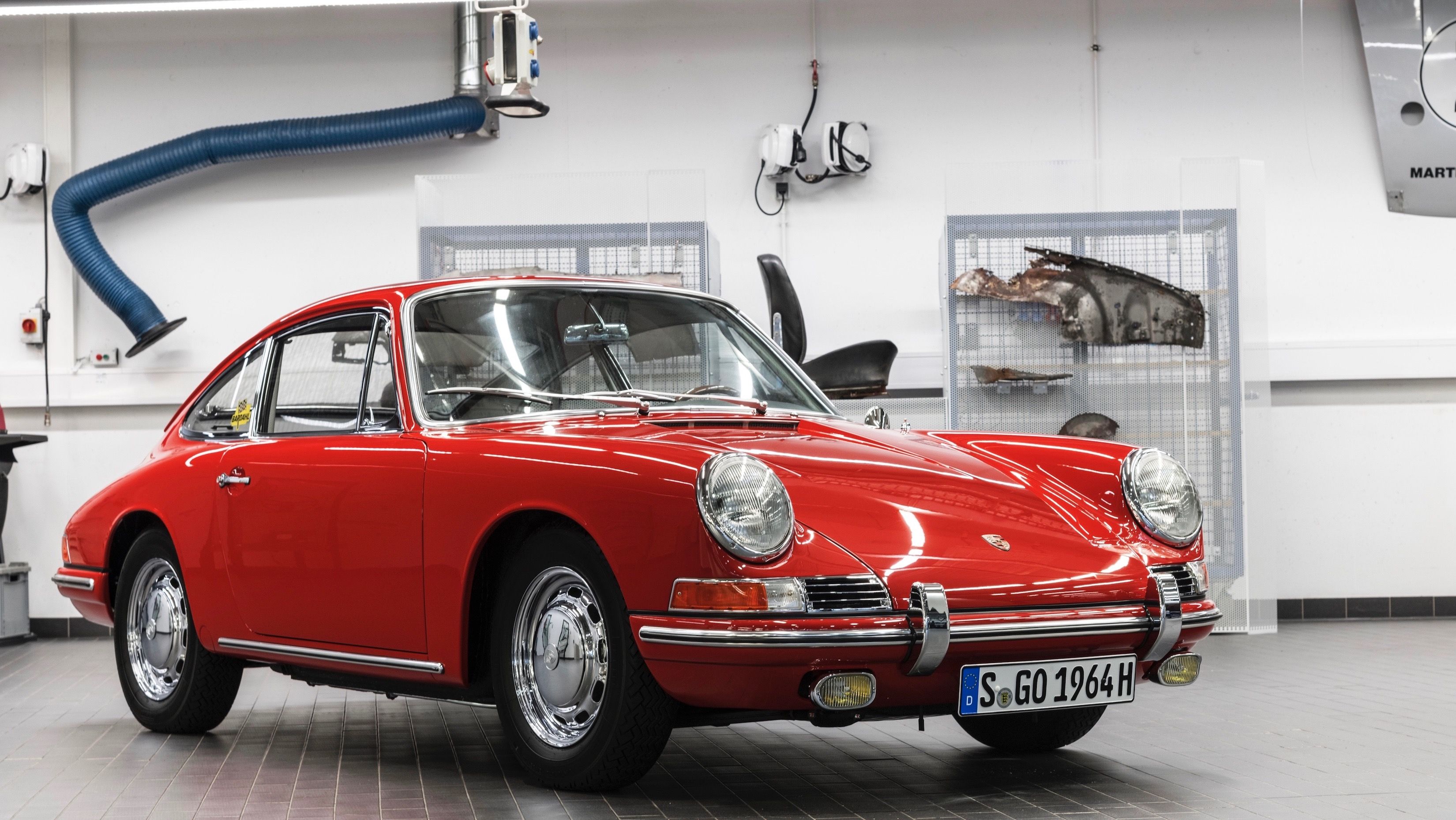 蘇る最古のポルシェ 911 待望の開発コード 901 No 57 の発見