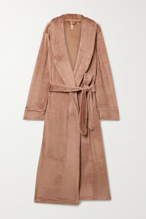 skims
velour 絲絨睡袍