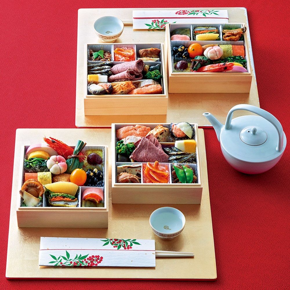 おせち お値下げ〜婦人画報のおせち☆八角形お重箱☆お正月に