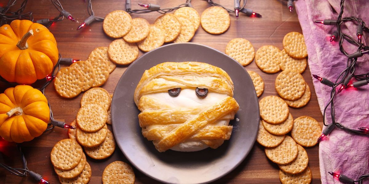 20-easy-halloween-party-food-ideas-halloween-themed-food-for-adults