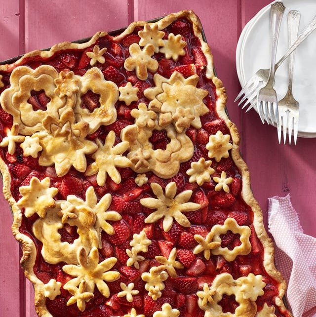 strawberry slab pie